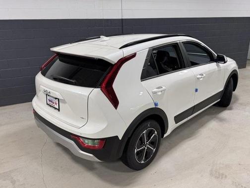 2025 Kia Niro EX