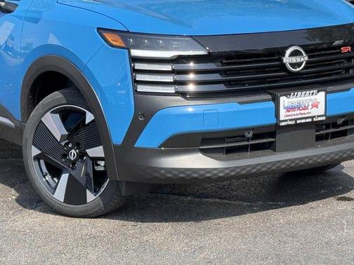 2025 Nissan Kicks SR