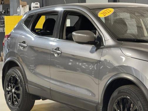 2022 Nissan Rogue Sport S