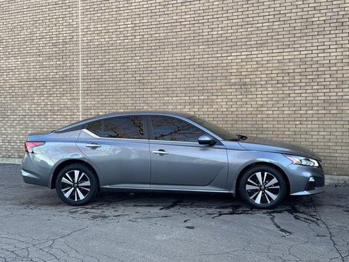 2021 Nissan Altima 2.5 SV