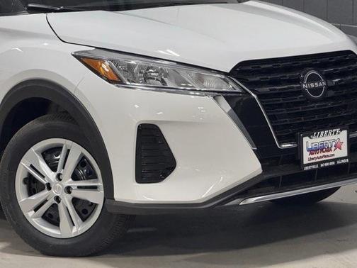 2025 Nissan Kicks Play S
