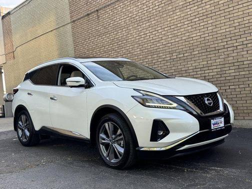 White 2024 Nissan Murano Platinum