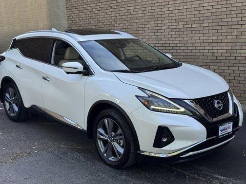 White 2024 Nissan Murano Platinum