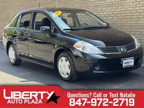 Super Black 2009 Nissan Versa 1.8 S