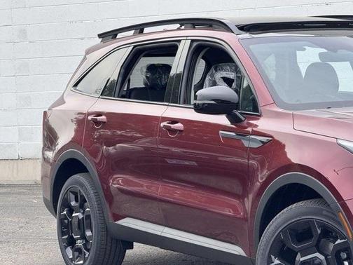 2025 Kia Sorento X-Line EX