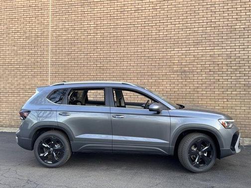 2025 Volkswagen Taos 1.5T SEL