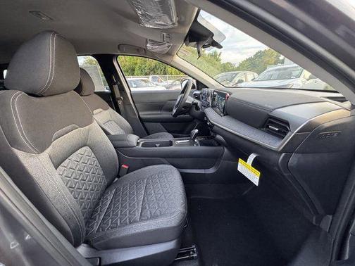 Gun Metallic 2026 Nissan Kicks SV