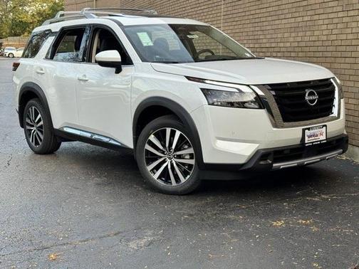 2025 Nissan Pathfinder Platinum