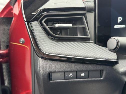 Scarlet Ember T 2026 Nissan Kicks SR