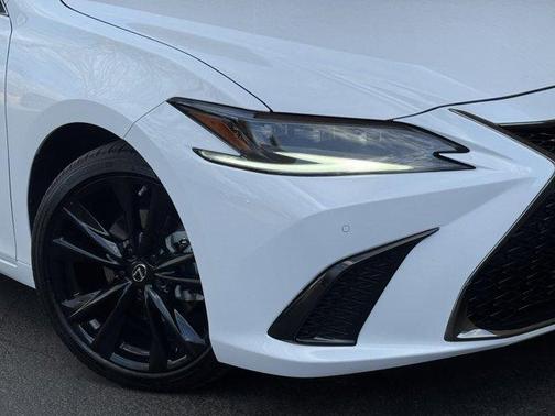 2025 Lexus ES 350 350