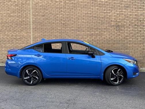 2024 Nissan Versa 1.6 SR