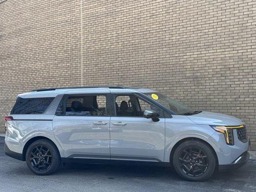 Ceramic Silver 2025 Kia Carnival Hybrid SX PRESTIGE