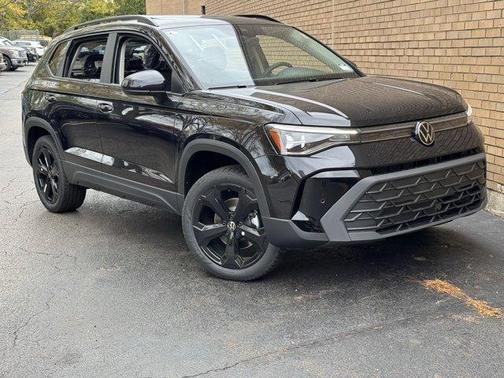 2025 Volkswagen Taos 1.5T SE Black
