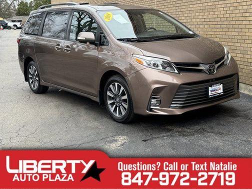 Toasted Walnut Pearl 2019 Toyota Sienna Limited Premium