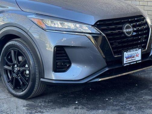 2023 Nissan Kicks SR