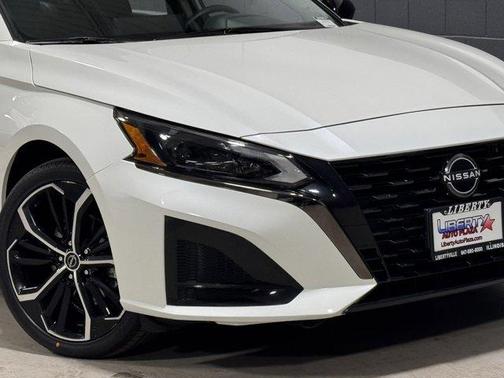 2023 Nissan Altima 2.5 SR