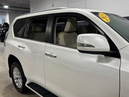 2023 Lexus GX 460 Base