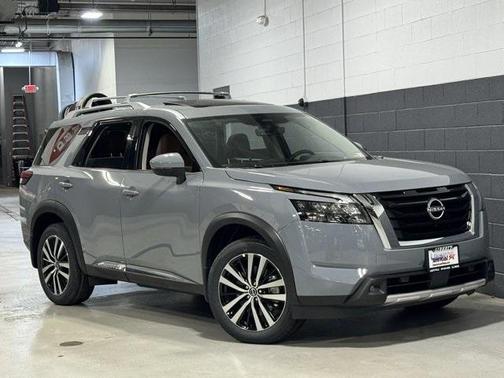 2025 Nissan Pathfinder Platinum