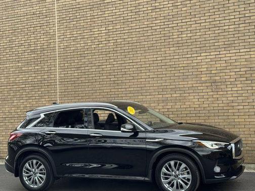 Black Obsidian 2023 INFINITI QX50 Luxe