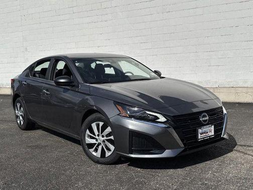 Gun Metallic 2025 Nissan Altima S