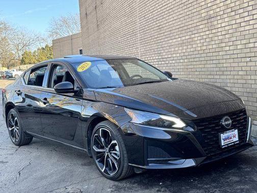 2023 Nissan Altima 2.5 SR