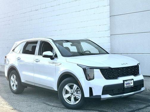 Glacial White Pearl 2026 Kia Sorento LX
