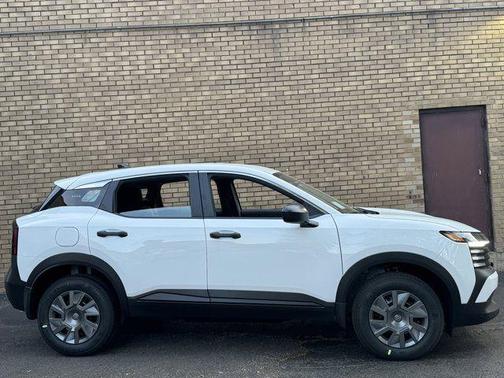 Fresh Powder 2026 Nissan Kicks S