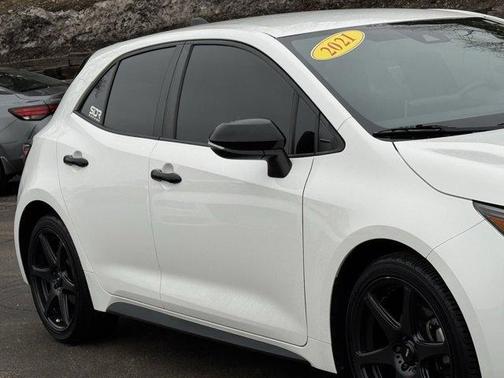 2021 Toyota Corolla Hatchback SE