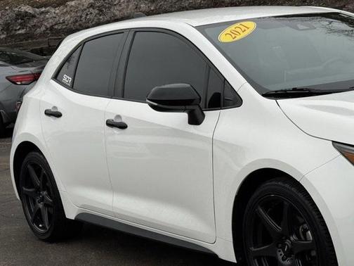 2021 Toyota Corolla Hatchback SE
