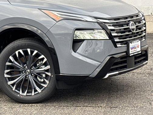 2025 Nissan Rogue Platinum