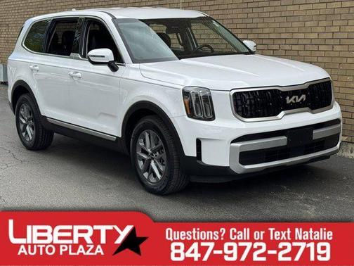 Glacial White Pearl 2024 Kia Telluride LX