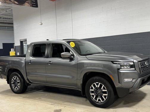 2024 Nissan Frontier SL