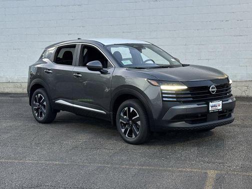 Gun Metallic 2025 Nissan Kicks SV