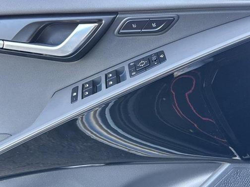 2025 Kia Niro SX Touring