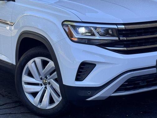 2022 Volkswagen Atlas Cross Sport 3.6L V6 SE w/Technology