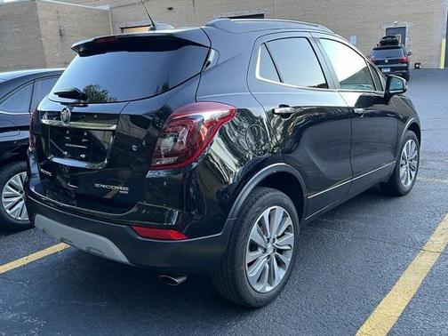 Photo 5 of 10 of 2018 Buick Encore Preferred