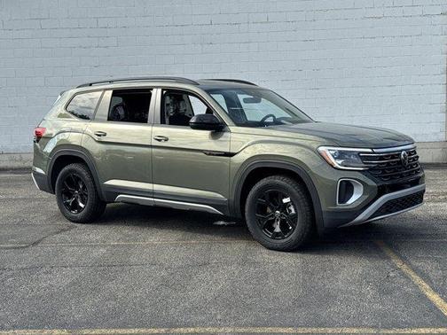 2025 Volkswagen Atlas 2.0T Peak Edition