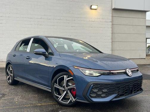 2025 Volkswagen Golf GTI 2.0T SE