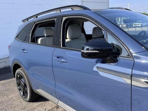 2025 Kia Sorento X-Line EX