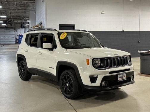 Alpine White Clearcoat 2019 Jeep Renegade Latitude
