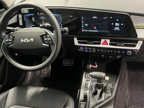 2025 Kia Niro EX Touring