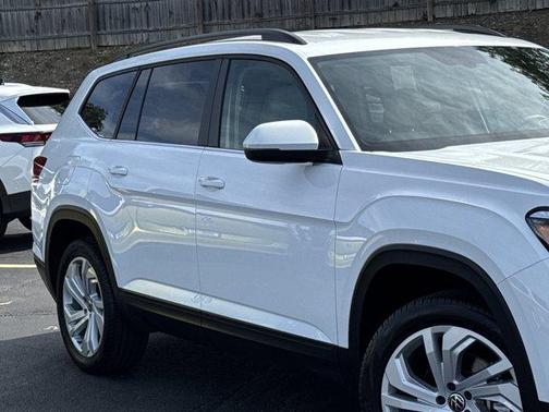 2022 Volkswagen Atlas 3.6L SE w/Technology