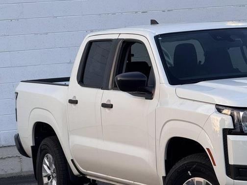 2025 Nissan Frontier S