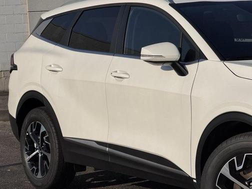 2025 Kia Sportage Hybrid EX
