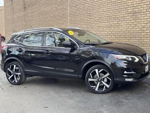 2022 Nissan Rogue Sport SL