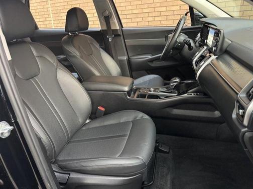 Ebony Black 2022 Kia Sorento S