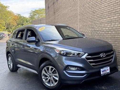 2017 Hyundai TUCSON SE