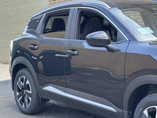 Super Black 2026 Nissan Kicks SV