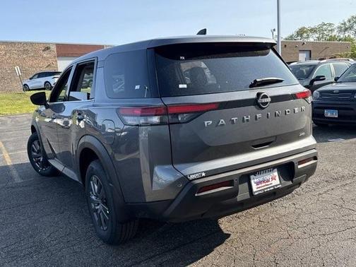 2025 Nissan Pathfinder S