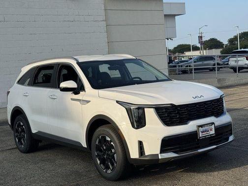 Glacial White Pearl 2026 Kia Sorento S